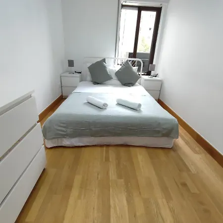 Theorynomad Al Republica Homestay Lisbon