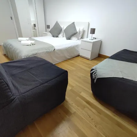 Quarto em Acomodações Particulares Theorynomad Al Republica Lisboa